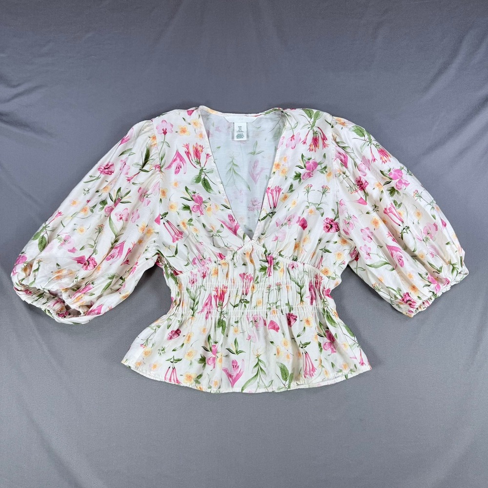 H&Mโ Floral Puff Sleeve Blouse Womens Small White Pink Smocked Waist Peplum Top